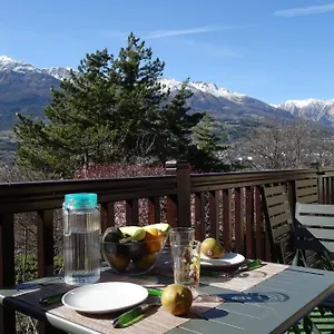 Appartement Les Vignes N°6 : Très Bel équipé Avec Vue, Saint-Sauveur (Hautes-Alpes)